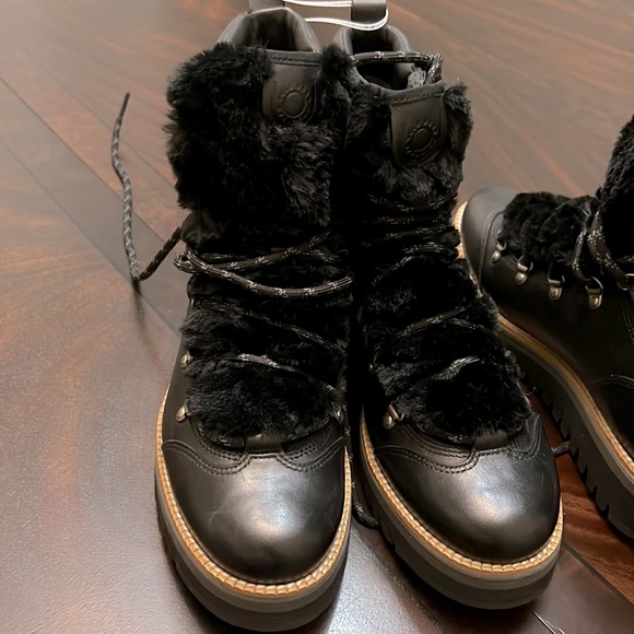 Cole Haan
Zerogrand Explore Waterproof Leather Lace-Up Hikers - Picture 11 of 16